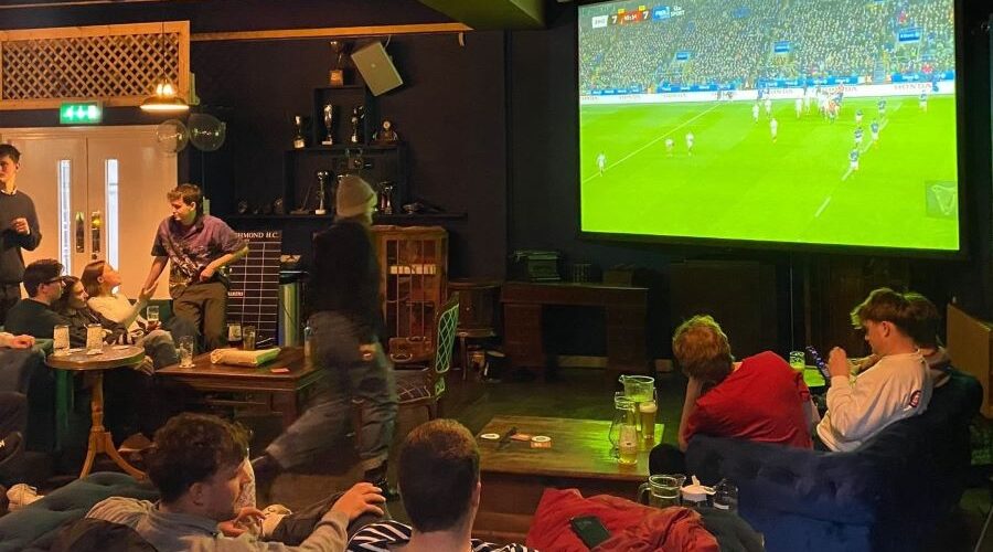 Experience the Best Sports Bar in Gerrards Cross – The Greyhound Inn